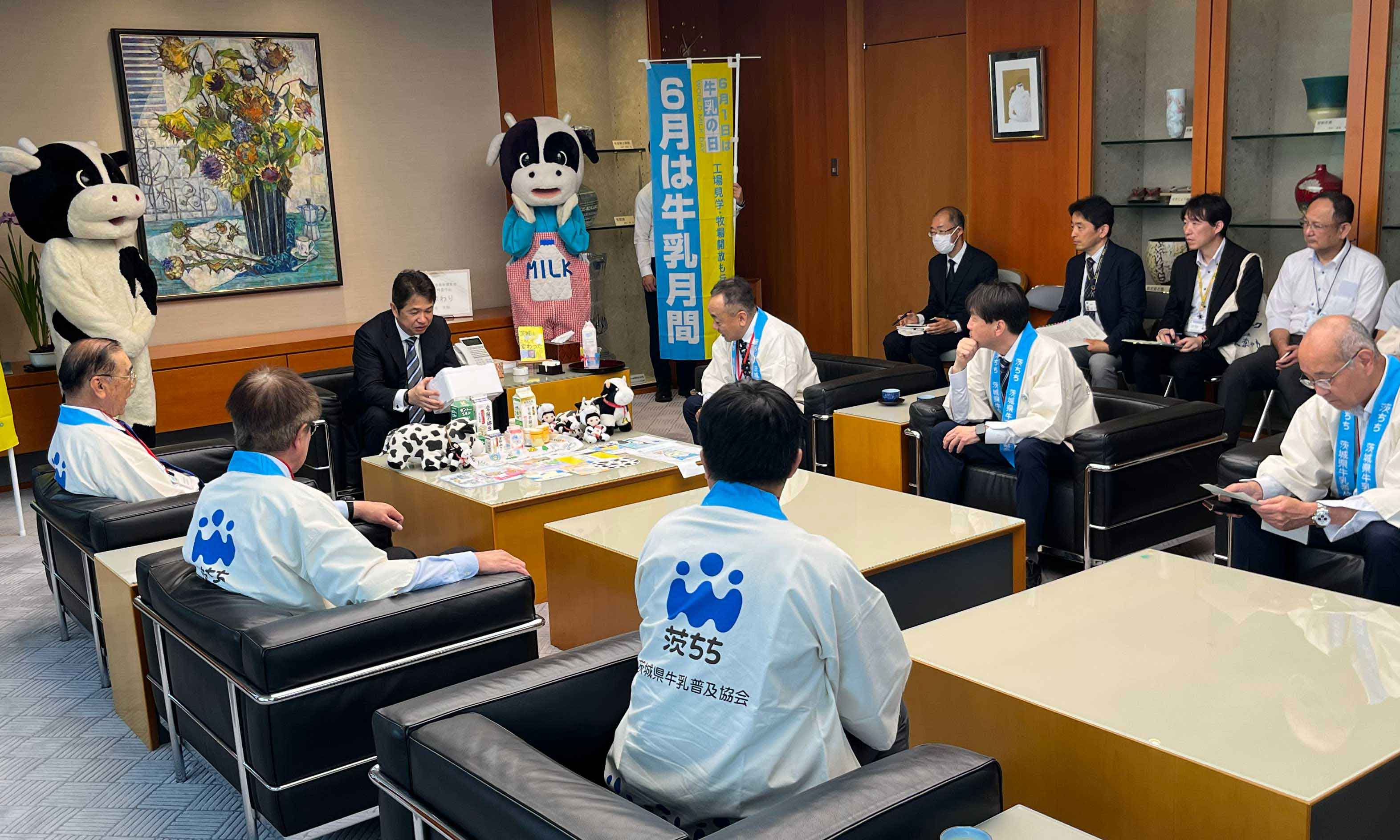 知事表敬訪問の様子